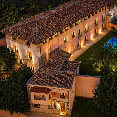 Palacio De Padilla Luxury And Villa Alhama de Aragón